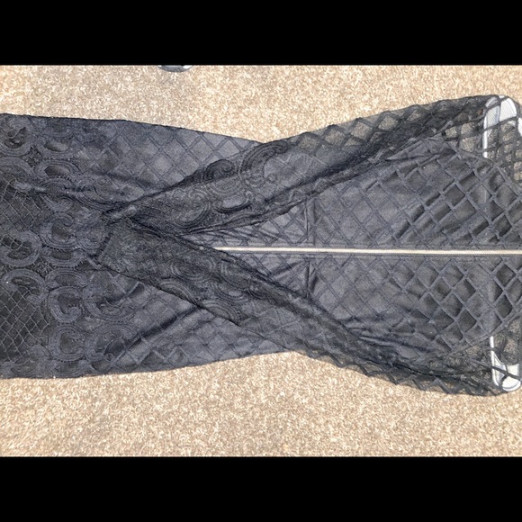 Black Vintage Short Laced Dress. - Picture 5 of 5